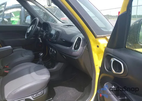 2017 Fiat 500L Trekking из США, поврежденный, VIN ZFBCFADH5HZ039579